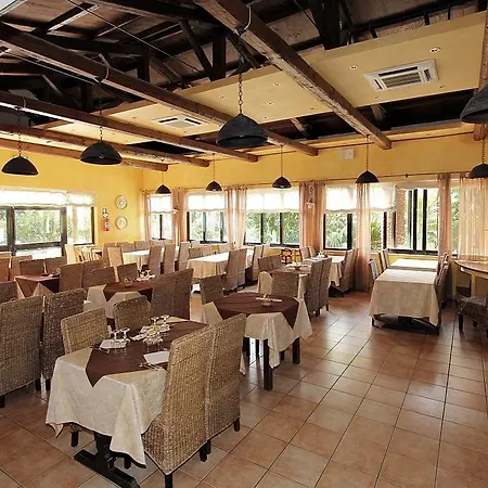 리조트 Villaggio Club Costa Degli Dei